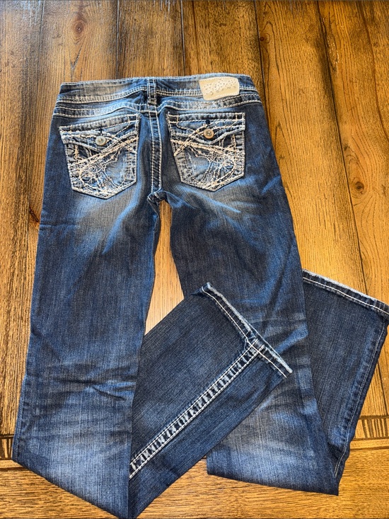 Silver Jeans Denim - Silver Jeans Berkley Women’s Bootcut Jeans with Embroidered Pockets